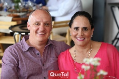 José Martínez y Alejandra Treviño.