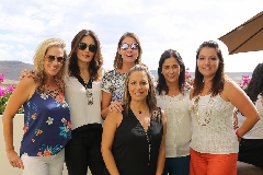 Claudia Quiroz, Claudia Artolózaga, Cecilia Limón, Michelle Zarur, Vero Conde y Adriana Calderón.