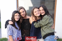  Isa, Joaquina, Vale y Lorenza.