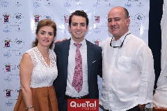  Adriana Carrera, José Julián y Rafael Olmos.