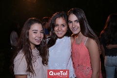 Ale Michel, Natalia Rentería y Fer García.