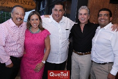  José Sigona, Rocío de Sigona, Chapo Torres, Carlos Córdova y Alberto Castro.
