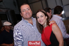  Rafael Olvera y Diana Guel.