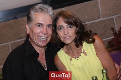  Carlos Córdova y Chela Barragán.