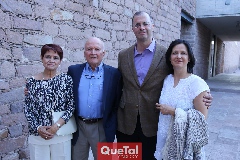  Elsa y Salvador Félix, Francisco Alcocer y Nelly Quiroga.