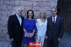  Alejandro Hernández, Pilar Martínez, Elizabeth y Jaime Chalita.
