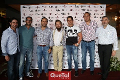 Mauricio Zollino, Fernando Rojo, Carlos Torres, Carlos Sánchez, Juan Carlos Valladares, Paco Torres y Jorge Mauricio.