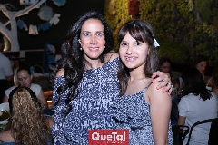 Adriana con su sobrina Camila.