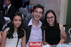  Natali, Ernesto y Antonia.