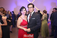 Gina Padilla con su hijo Mauricio Durán.