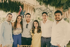  Mauricio Hermosillo, Gisselle Martínez, Gabriel Generoso, Stephany de Hernández, Jorge Hernández y José Manuel Rodríguez.