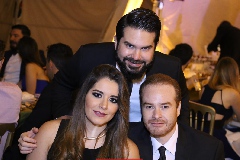  Guillermo Burgos, Laura Chávez y Alejandro Gutiérrez.
