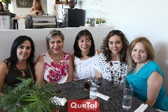  Claudia Vázquez, Rocío Román, Leticia Moncada, Eva Mora y Gina Gil.