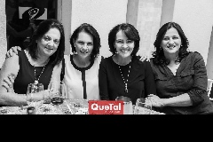  Melissa Gómez, Cecilia Jiménez, Lourdes Gómez y Maga Jiménez.