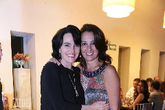  Lourdes Gómez y Gloria Martínez.