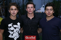  Santiago, Eugenio y Juan Pablo.