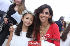  Renata y Lía Araya.