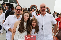  Rogelio Orozco, Fernanda, Laya y Marck Dávila.