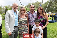  Luigi Pizzuto, Fernanda Aguilar, Armando Zacarías, Vanessa Cortés, Andrés y Lucas Zacarías.