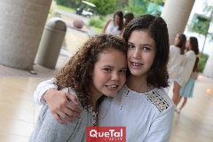  Ana Sofi y Anika.