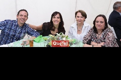  Luis Viramontes, Raquel Trigo, Magdalena Cordero y Madi Viramontes.