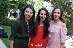  Andrea Saucedo, Luciana y Bárbara Portales.