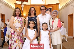  Lupita Martínez, Martha Fano, Víctor Martínez, Eloísa González , Isabella y María Martínez .