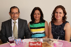  Felipe Santillán, Tere López y Martha Fano .