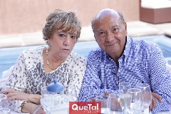  María Guadalupe y Guillermo Trujillo.