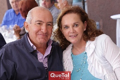  Arturo González y Lucy Villanueva.