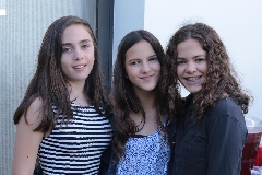  Emilia, Carola y Montse.