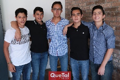  Andrés, Daniel, Emmanuel, Beto y Mariano.
