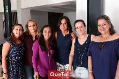  Mónica Rodríguez, Montse de Quijano, Mayra Hampshire, Maricarmen Galarza, Coco Torres y Carmelita Herrera.
