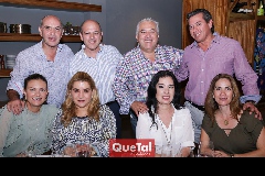  Cali y Francine, Roberto y Carmenchu, Guillermo y Beatriz, Gustavo y Gaby.