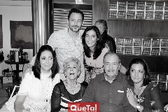  Alfredo, Alejandra, Ana Luisa, Margarita, Alfredo y Margo Lujambio.