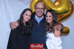  Natalia, Pedro y Gloria Leal.