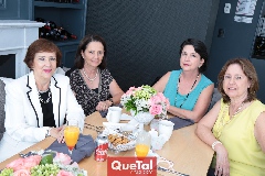  Ángeles, Paty, Yolanda y Carmen.