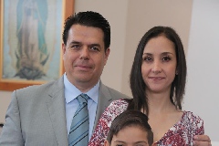  Luis Castanedo, Karla Barrera y Sebastián Veliz.
