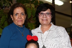  María Esther Duarte, Camila y Leyla Atisha .