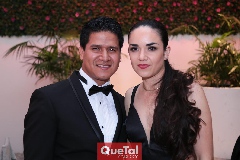  Irving Esparza y Alma González.