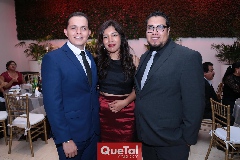  Emmanuel, Miriam y Juan Antonio.