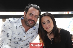  Sergio Medellín y Martha Contreras .
