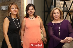  Lucía Estrada, Tita Ruiz y Yolanda Valdez .