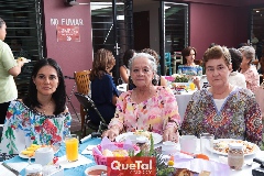  Haydeé Cadena, Cecilia Aguilar y Lucía Gómez.