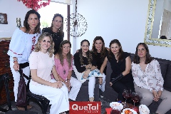 Daniela Calderón, Liliana Marti, Martha Leija, Paola Vázquez, Maribel De Antuñano, Consuelo Fernández, Ceci Ponce y Paola Soto.