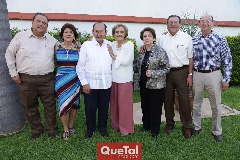  César, Luz Elena, Rafael, Toyita, Cuquita, Julio y Carlos Villalobos.