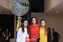  Lore Preciado, Ana Gaby Mina y Andrea Narváez.