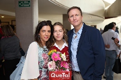  Daniela Calderón, Emilia y Federico García .
