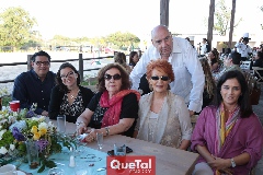  Manuel Foyo, Susana Silva, Susana Foyo, Carlos Jiménez, Sara Lamas y Verónica Conde.