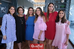  Paola Hernández,  Lupita Gutiérrez,  Damaris Navia, Vale, Sofía y Natalia Hernández.